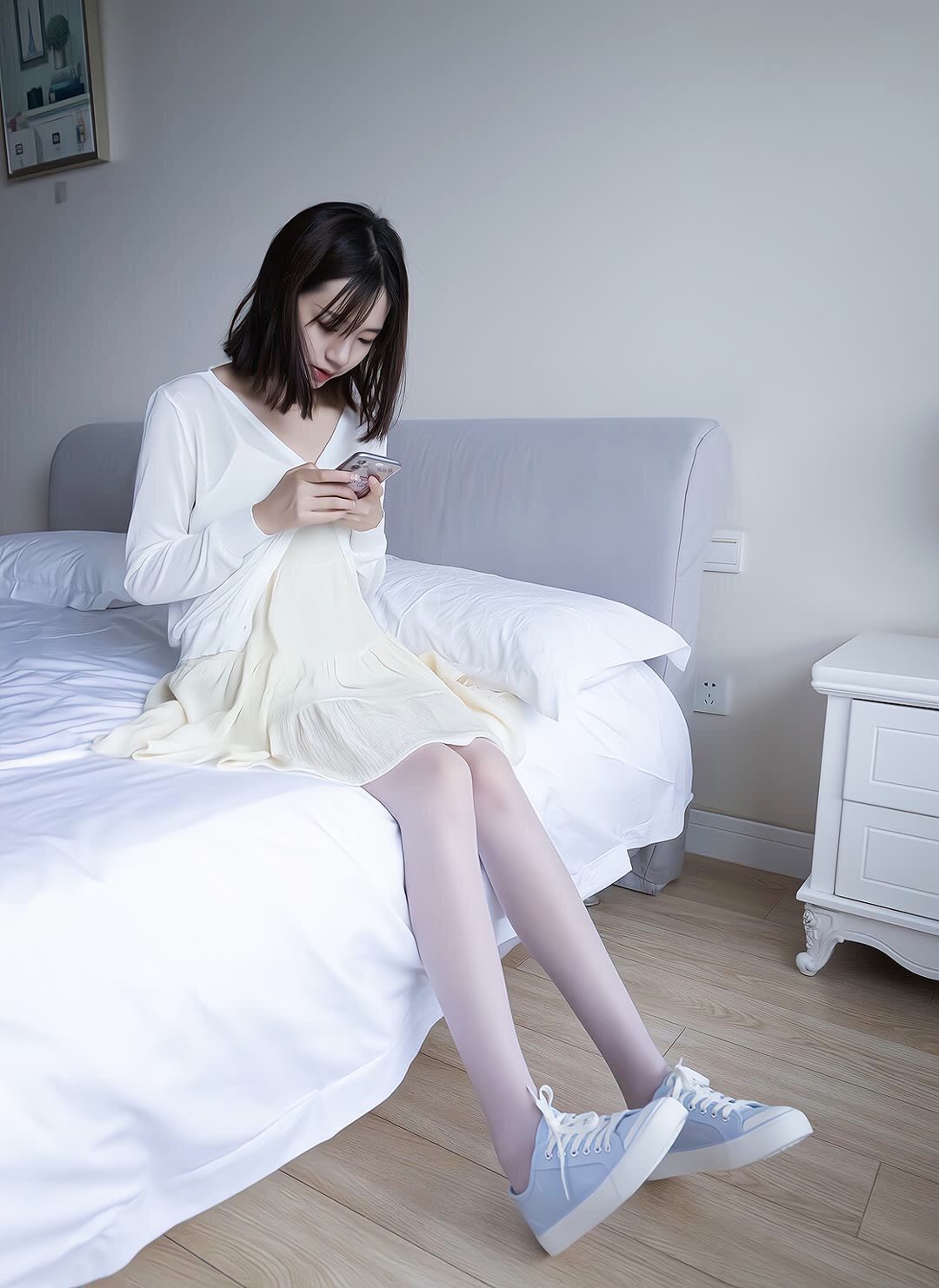 极品美女b紧水多不机车不催钟