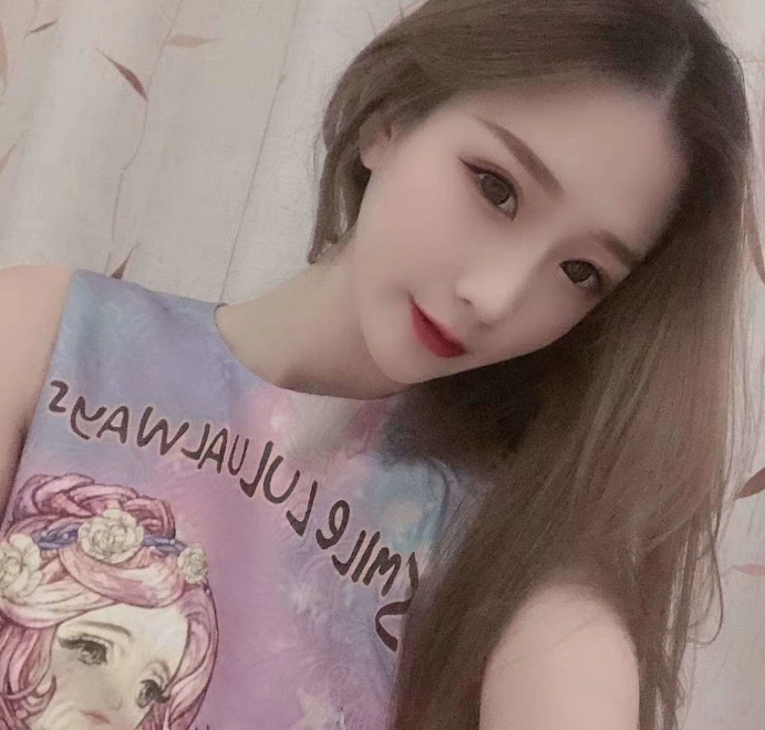 大学里兼职的学生妹，活好身材好