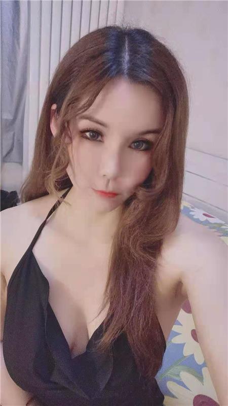 浓颜系美Sao货，异域风情的范儿，超有女人味